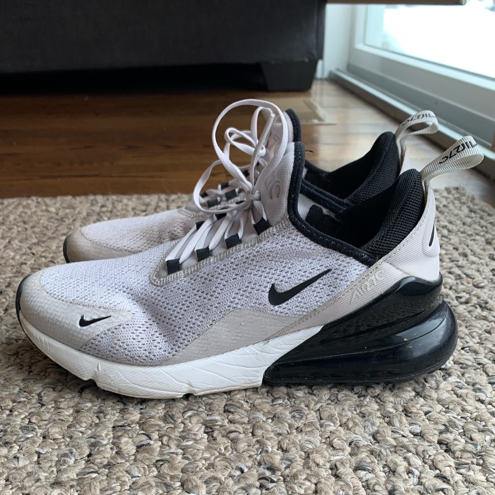 Great condition - Women’s Nike Air Max 270!